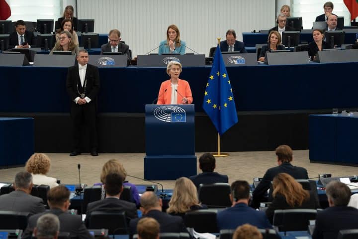 Ursula von der Leyen speaking to MEPs.